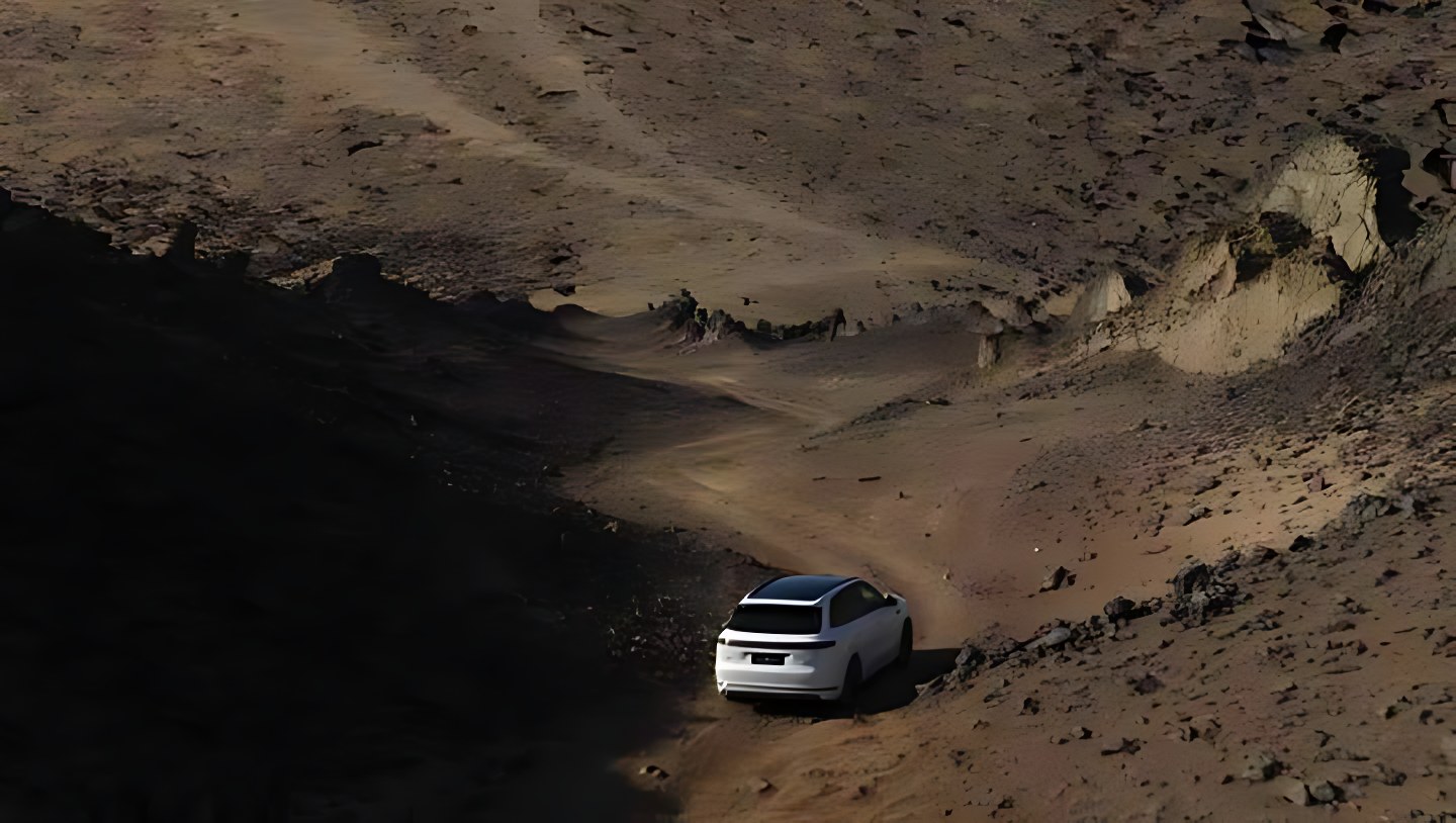 AITO 问界新 M7 — 9